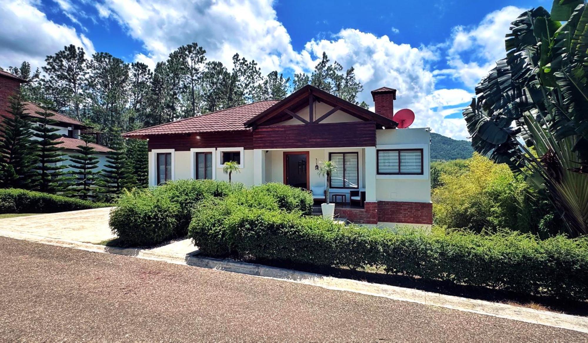 Vista Del Campo Country Club & Villas Jarabacoa Exterior photo