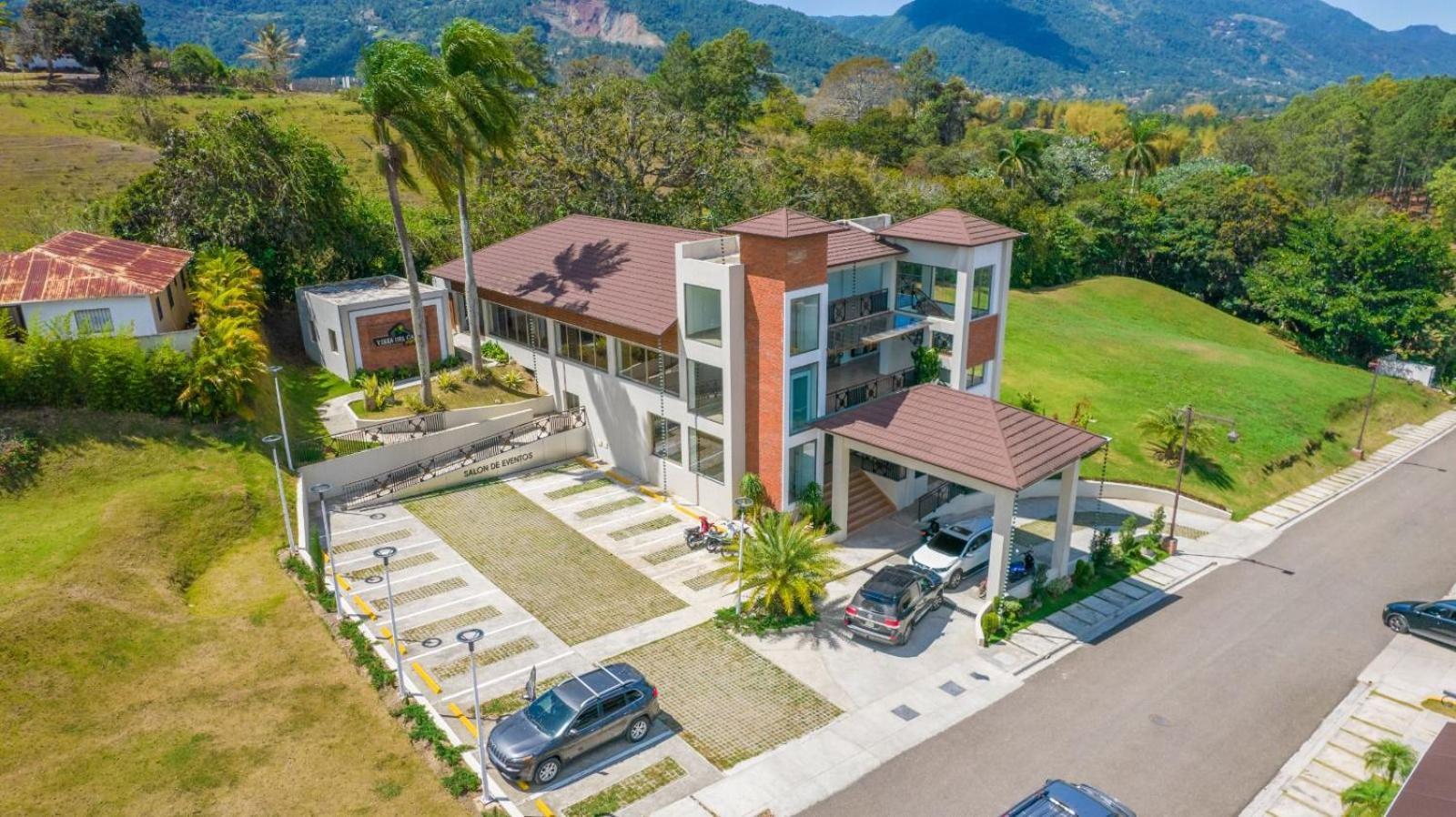 Vista Del Campo Country Club & Villas Jarabacoa Exterior photo